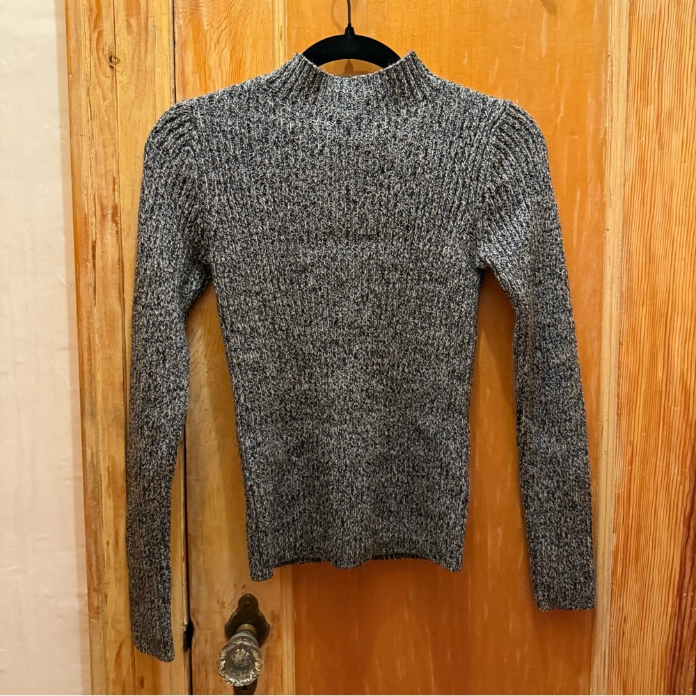 Fitted Gray Wool UNIQLO Sweater